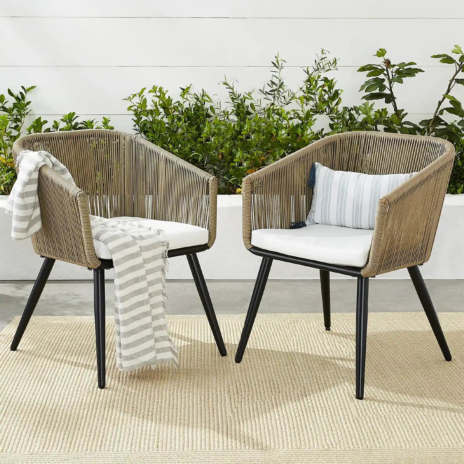 Set of 2 Indoor Outdoor Patio Dining Chairs Woven Wicker Seating Set 250lb Capacity